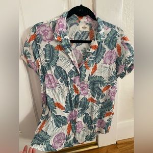 Marine Layer Small button down short sleeve shirt